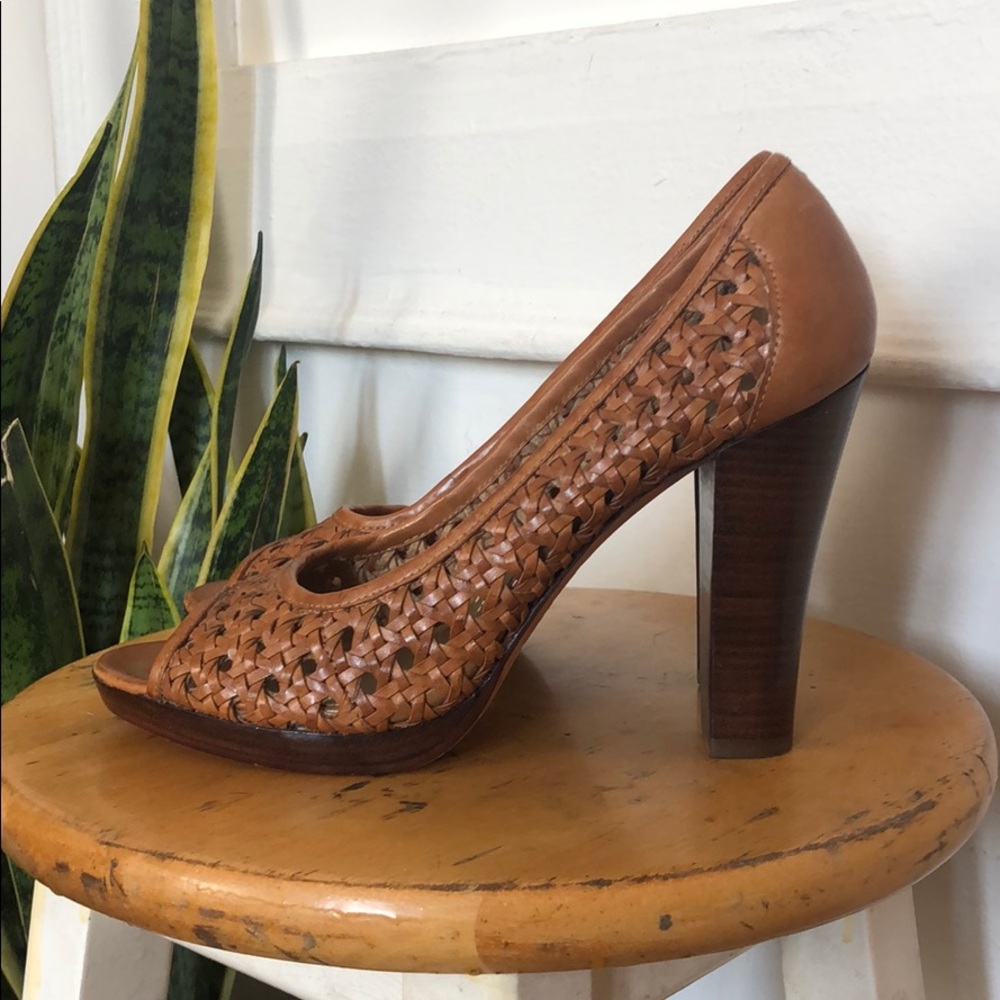 Joan and David circa woven leather heel